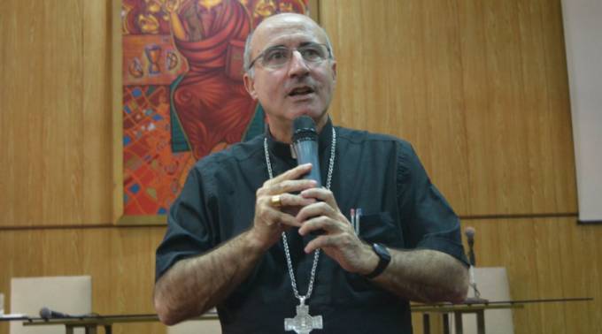 Cardenal Sturla: Apliquemos el derecho de los padres a elegir educación para sus hijos