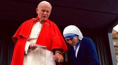 SanJuanPabloIIMadreTeresa1983Vaticano_LOsservatore_Romano_260816