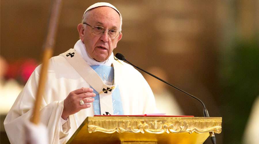 El Papa destaca la importancia de María: “Es un gran peligro para la fe vivir sin Madre”