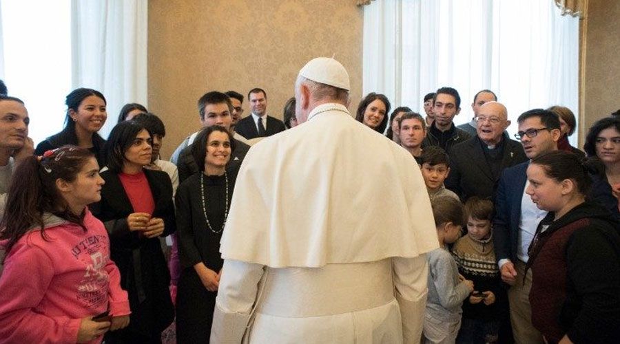 ¿De qué sirve ir a la iglesia si luego vuelvo a pecar? El Papa lo explica