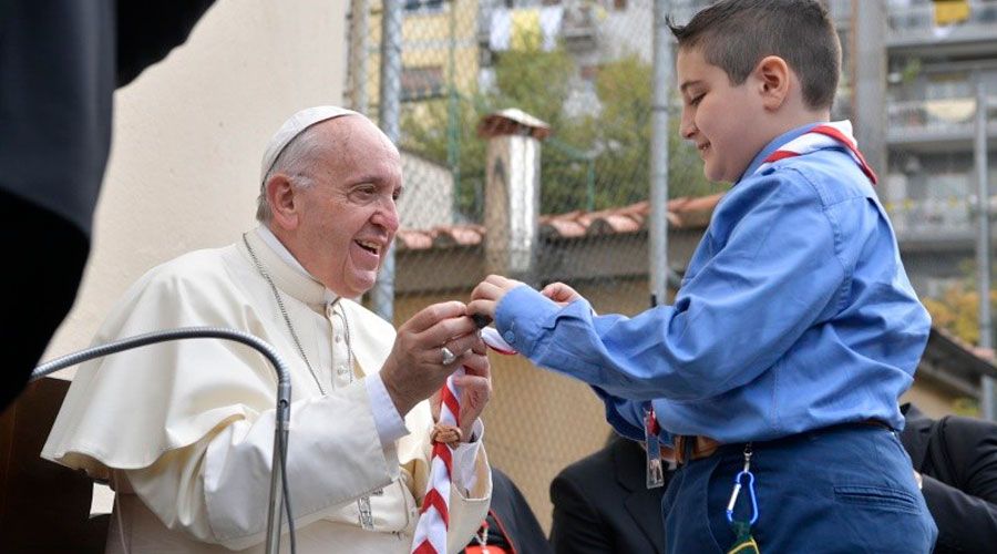 Un niño de 10 años pide al Papa que rece por su madre enferma y esto es lo que le contesta