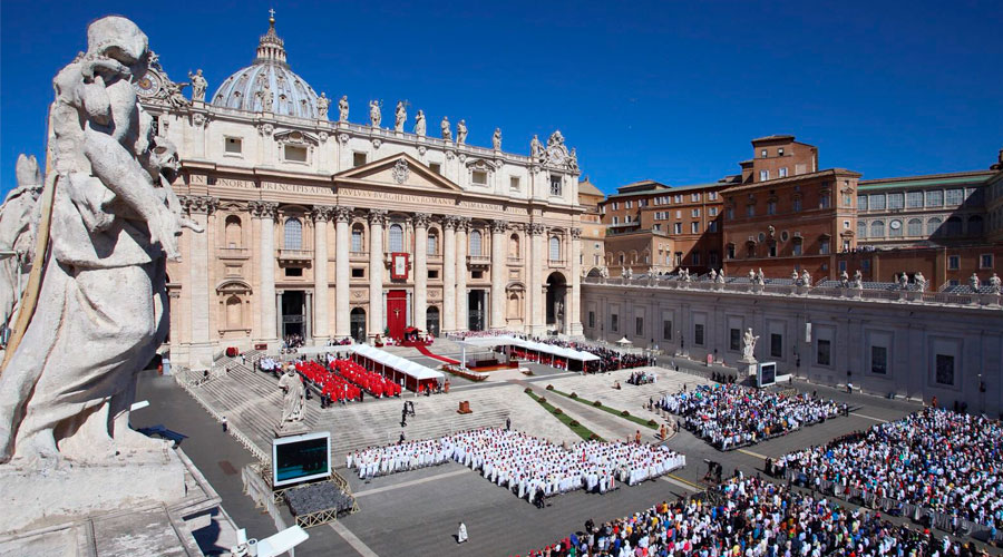 El Papa pide a los cristianos que imiten a Jesús y no rechacen tocar la miseria humana