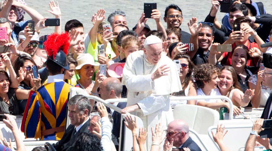 El Papa invita a predicar en las calles y tomar partido por los valores del Evangelio