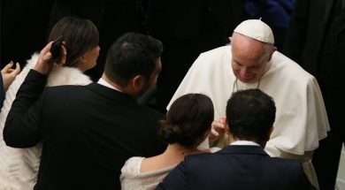 PapaFranciscoRecienCasados