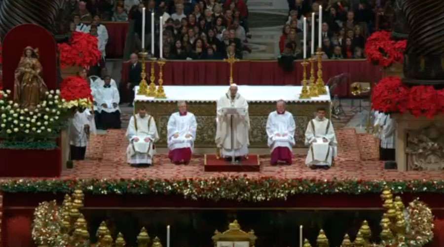 Homilía del Papa Francisco en la Misa de la Solemnidad de la Natividad del Señor