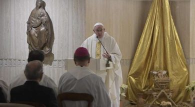 PapaSantaMarta_8enero2019_VaticanMedia