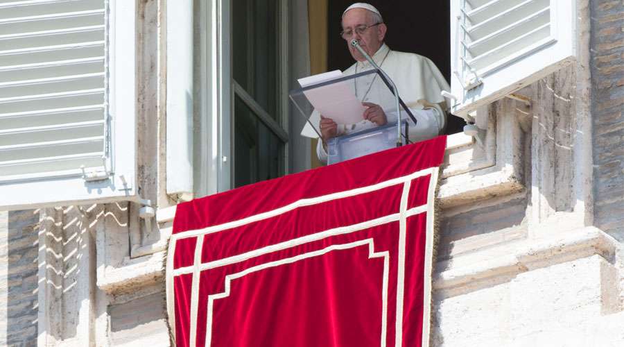 Regina Coeli: El Papa explica la “lógica del Evangelio” que enseña el Espíritu Santo