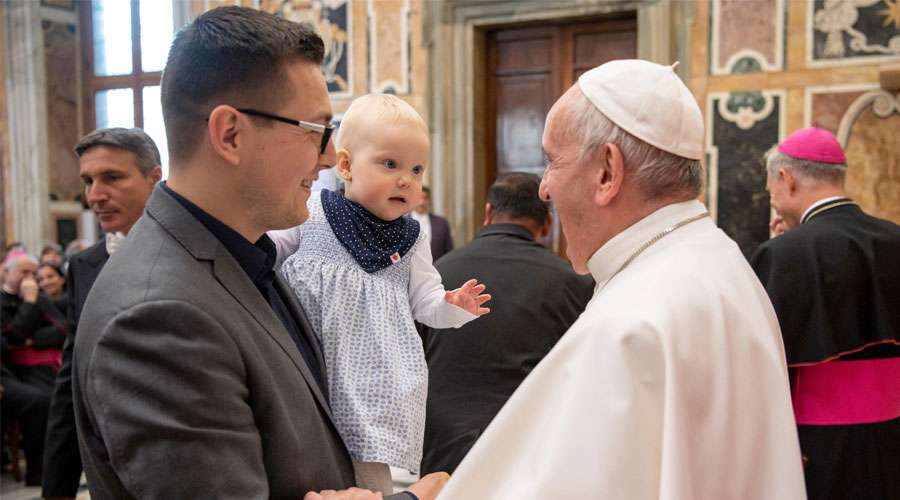 Papa Francisco: “Ningún ser humano es incompatible con la vida”