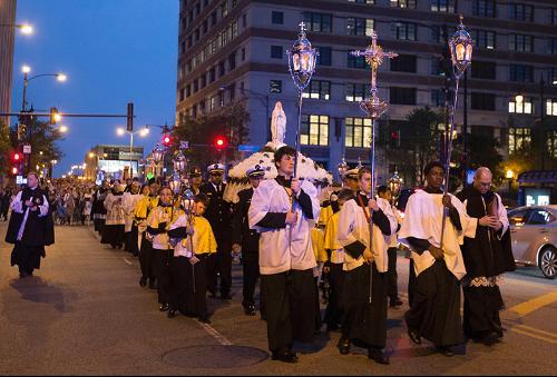 “Virgen Rota”, la devoción mariana que crece en Chicago, EEUU