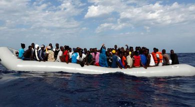 InmigrantesLampedusa_MigrantOffshoreAidStation