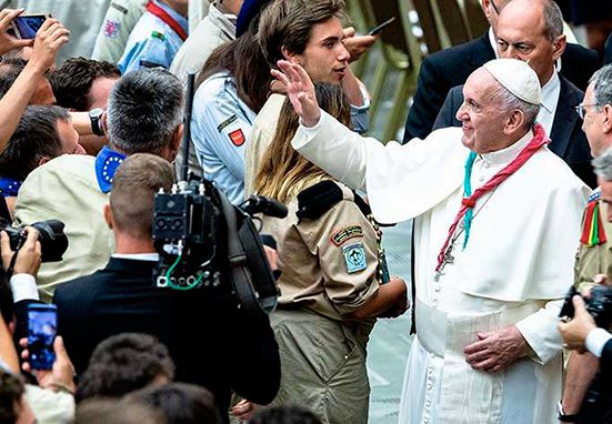 El santo que propone el Papa a los jóvenes para no tener miedo a la voz de Jesús