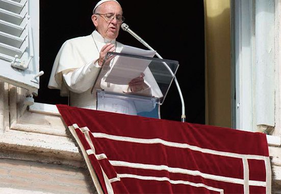 El Papa Francisco a las enfermeras y matronas: “Cumplen la profesión más noble”