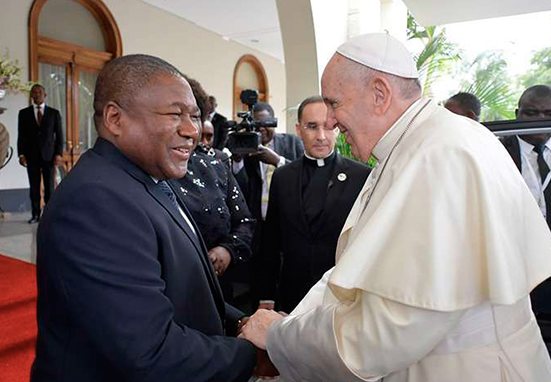 Viaje del Papa a África: «No a la violencia que destruye, sí a la paz»