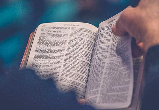 ¿Quieres aprender a rezar con la Biblia? Anímate a participar en este curso