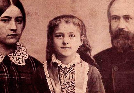 No hay hogar sin cruz: 7 dolores que marcaron la familia de Santa Teresita del Niño Jesús