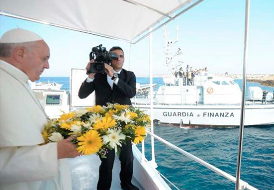 El Papa pide a los cristianos dar a conocer a Jesús a la gente que trabaja en el mar