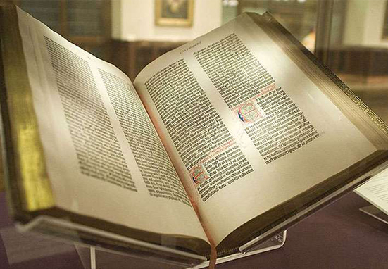 Un día como hoy Gutenberg terminó la primera impresión de la Biblia