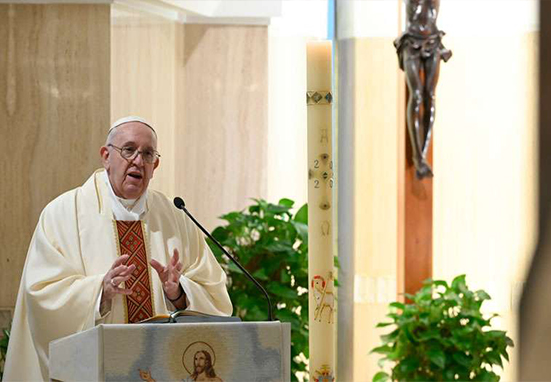 Papa Francisco: “El pecado nos ciega, nos convierte en murciélagos humanos”