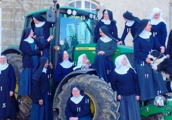 Estas monjas toman lo mejor de la Edad Media un para innovador proyecto del siglo 21