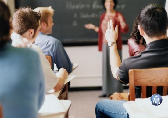 Iglesia en España movilizada ante pandemia, ofrece espacios para inicio de curso escolar