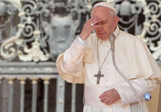 Papa pide rezar el Rosario y mirar a la Virgen “signo de consuelo y segura esperanza”