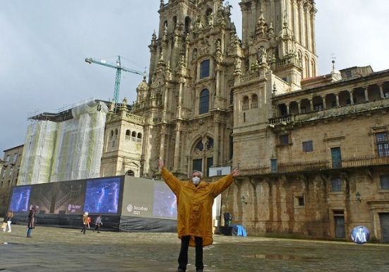 «Llevaba cinco años sin confesarme»: la peregrinación a Santiago de Luis