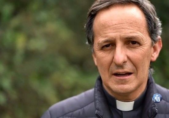 El sacerdote Javier Siegrist desvela detalles de la trama de ficción de «El último peregrino»