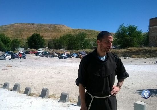 «Mi vida tocó fondo» en España, pidió a gritos ayuda y la Virgen llevó a Pablo a Medjugorje: años después es fraile allí