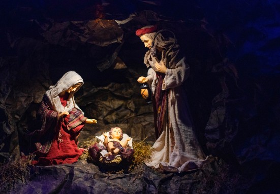 3 Ideas para poner a Jesús en el centro de la Navidad, Año Nuevo y el Día de Reyes