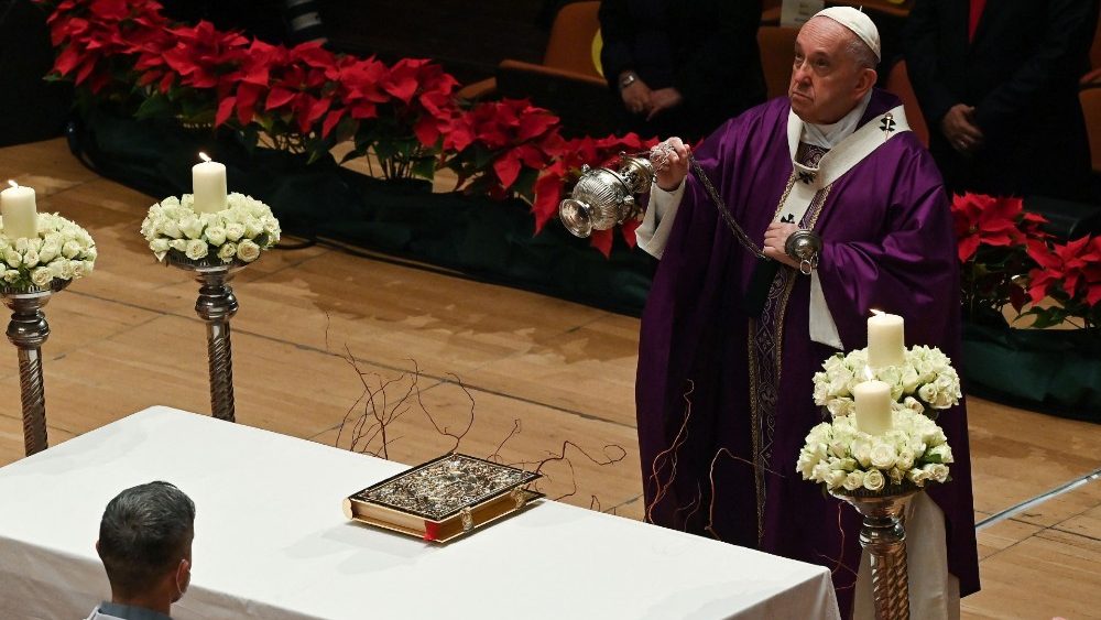 El Papa en Atenas: “Dios nos libera en situaciones sin vía de escape”