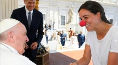 Carlota con el Papa