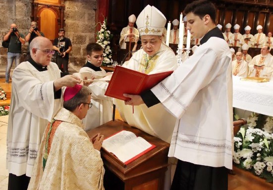 Mons. Luis Argüello toma posesión como arzobispo de Valladolid