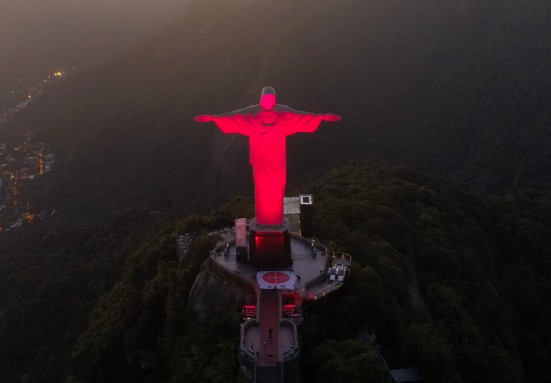 Ayuda a la Iglesia Necesitada convoca en más de 15 países la #RedWeek por los cristianos perseguidos